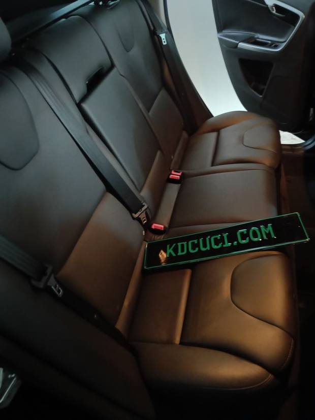 Kusyen kereta selepas dicuci